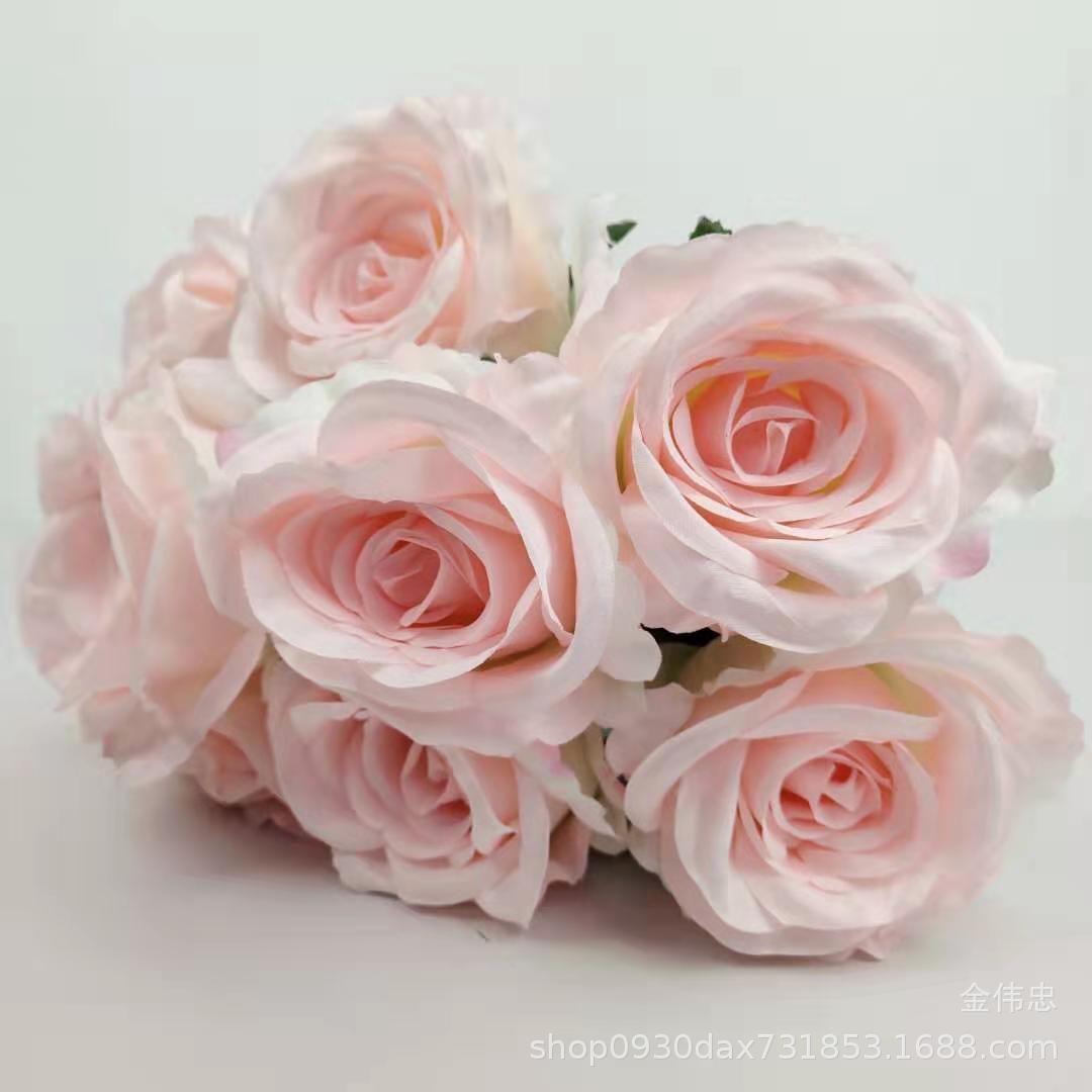 粉色9叉手捧大玫瑰